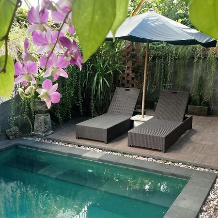 D'Puja Home Stay And Spa Нуса-Дуа Экстерьер фото